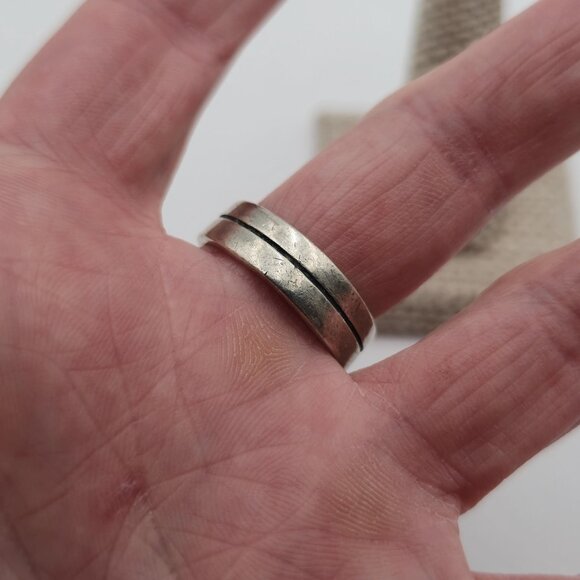 Size 10 Sterling Silver Worn Solid Unisex Ring A1963 - Picture 3 of 7